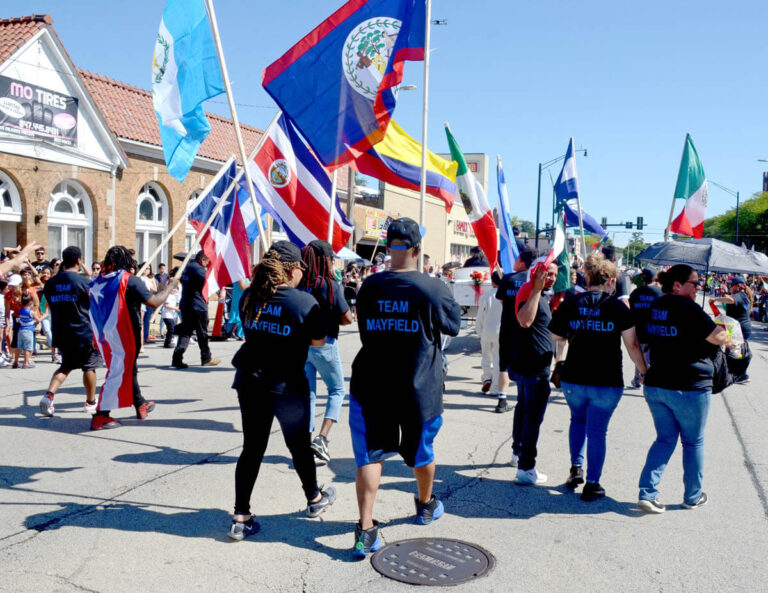 Pictorial Fiestas Patrias Parade in Waukegan Lake County News Dispatch